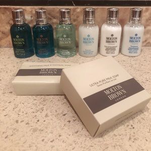 Molton Brown 6 Piece Set➕Shower Cap‼️